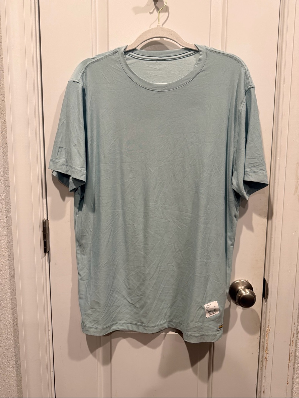 Vuori Strato Tech Men's Crew Neck Tee in Sea Spray